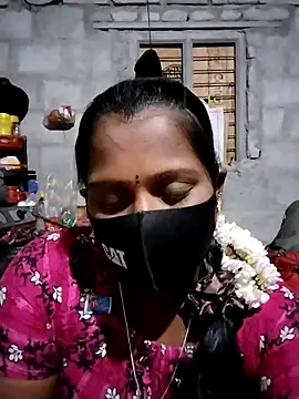 Snapshot of Tamil_Hot_Sandy chatting on 02/07/26, 05:43 Tamil Hot Sandy online show from 02/07/26, 05:43