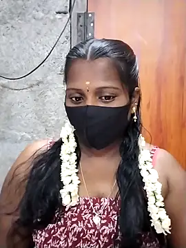 Snapshot of Tamil_Hot_Sandy chatting on 03/02/26, 04:25 Tamil Hot Sandy online show from 03/02/26, 04:25