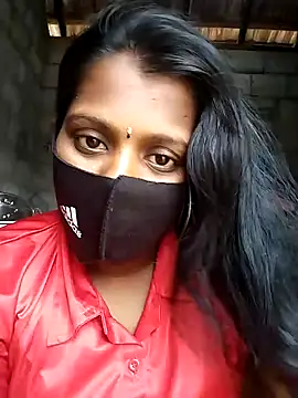 Snapshot of Tamil_Hot_Sandy chatting on 11/16/25, 07:35 Tamil Hot Sandy online show from 11/16/25, 07:35
