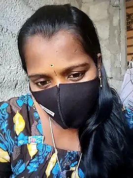 Snapshot of Tamil_Hot_Sandy chatting on 12/19/25, 05:54 Tamil Hot Sandy online show from 12/19/25, 05:54