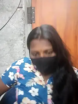 Snapshot of Tamil_Hot_Sandy chatting on 02/18/26, 06:00 Tamil Hot Sandy online show from 02/18/26, 06:00