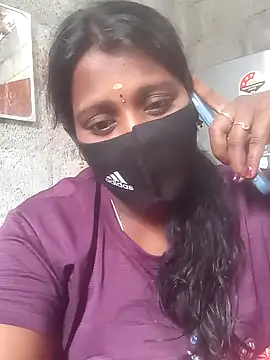 Snapshot of Tamil_Hot_Sandy chatting on 11/11/25, 05:13 Tamil Hot Sandy online show from 11/11/25, 05:13