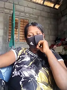 Snapshot of Tamil_Hot_Sandy chatting on 11/15/25, 07:01 Tamil Hot Sandy online show from 11/15/25, 07:01