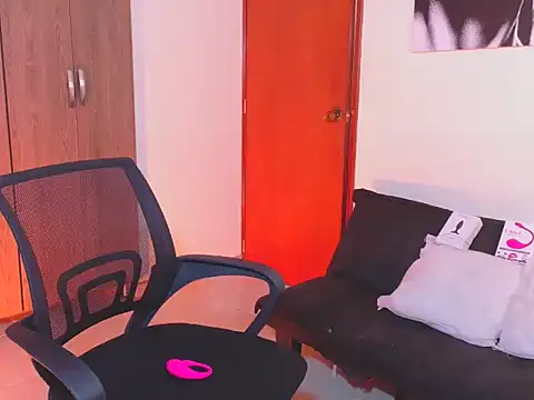 CuteFlame online show from 06/02/26, 10:54
