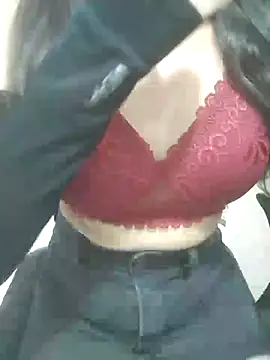 Snapshot of Rosie_Star chatting on 10/12/25, 02:29 Rosie Star online show from 10/12/25, 02:29