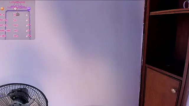 Caroline Millerr online show from 10/28/25, 07:35