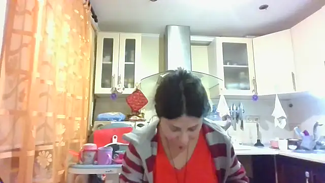 QueenMomyS online show from 10/16/25, 08:06