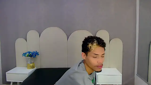 ryan bigcock online show from 10/01/25, 03:22
