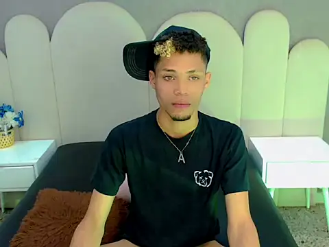 ryan bigcock online show from 10/12/25, 03:08