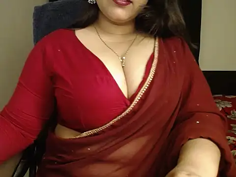 Queen Homaira online show from 02/17/26, 02:31