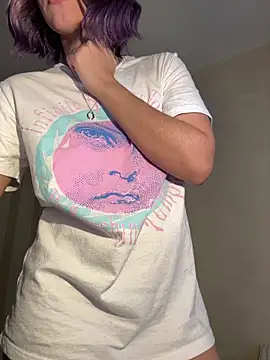 Capricho 01 online show from 11/18/25, 06:55