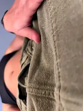 Capricho 01 online show from 10/18/25, 12:40