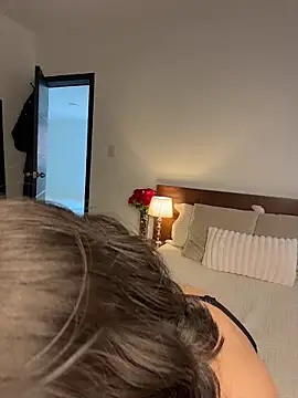 Snapshot of Capricho_01 chatting on 02/27/26, 06:30 Capricho 01 online show from 02/27/26, 06:30