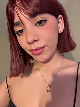 Capricho 01 online show from 11/19/25, 06:52