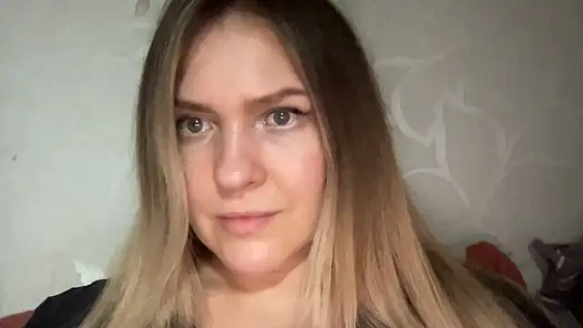 Snapshot of Milysoren chatting on 02/20/26, 06:32 Milysoren online show from 02/20/26, 06:32