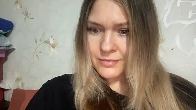 Snapshot of Milysoren chatting on 02/05/26, 08:04 Milysoren online show from 02/05/26, 08:04