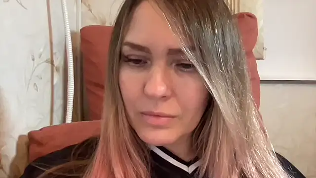 Snapshot of Milysoren chatting on 02/27/26, 04:40 Milysoren online show from 02/27/26, 04:40