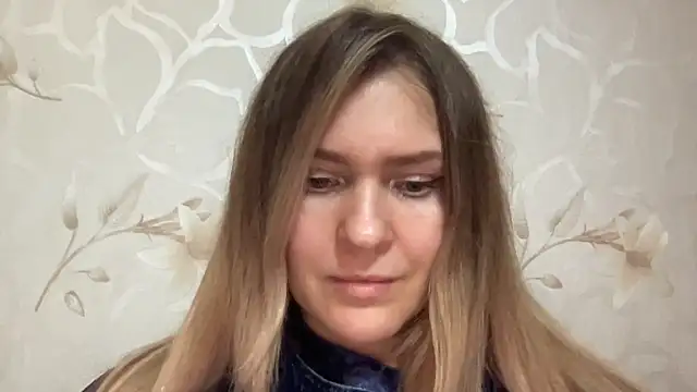 Snapshot of Milysoren chatting on 02/16/26, 06:39 Milysoren online show from 02/16/26, 06:39