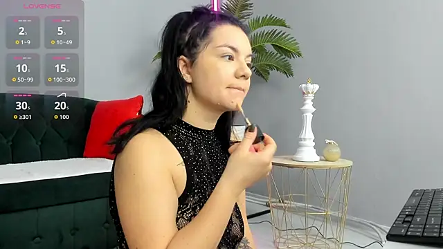 AshleyBrook13 online show from 12/15/25, 08:14