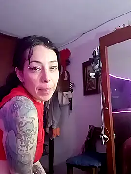 pinklajokr online show from 11/17/25, 04:00