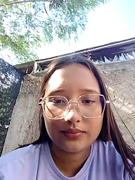 Snapshot of young_dairy01 chatting on 11/10/25, 02:00 young dairy01 online show from 11/10/25, 02:00