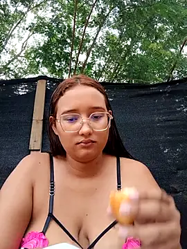 young dairy01 online show from 12/20/25, 12:19