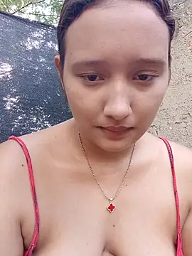 Snapshot of young_dairy01 chatting on 11/06/25, 12:20 young dairy01 online show from 11/06/25, 12:20