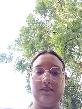 Snapshot of young_dairy01 chatting on 11/19/25, 12:16 young dairy01 online show from 11/19/25, 12:16