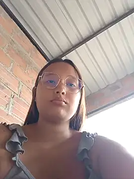 Snapshot of young_dairy01 chatting on 12/03/25, 01:54 young dairy01 online show from 12/03/25, 01:54