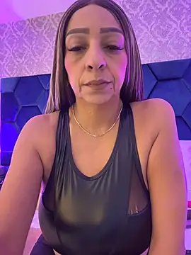 Angelina Roa online show from 07/06/26, 02:13