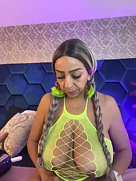 Angelina Roa online show from 05/04/26, 02:09