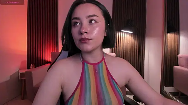 Snapshot of MAGIC_VERA chatting on 05/23/26, 04:00 MAGIC VERA online show from 05/23/26, 04:00