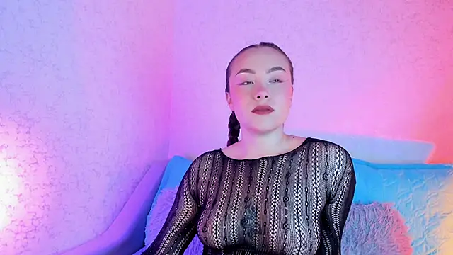 MAGIC VERA online show from 11/18/25, 11:35