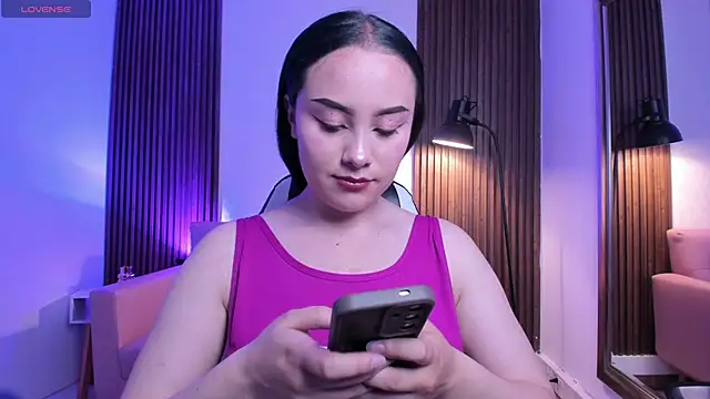 Snapshot of MAGIC_VERA chatting on 05/06/26, 01:15 MAGIC VERA online show from 05/06/26, 01:15