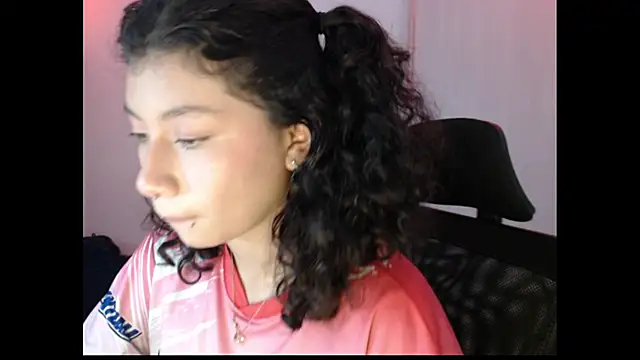 Ivonnybonn online show from 11/04/25, 06:17