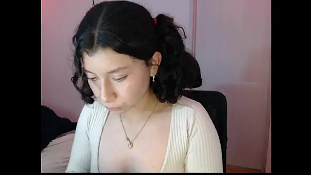 Ivonnybonn online show from 10/29/25, 07:40