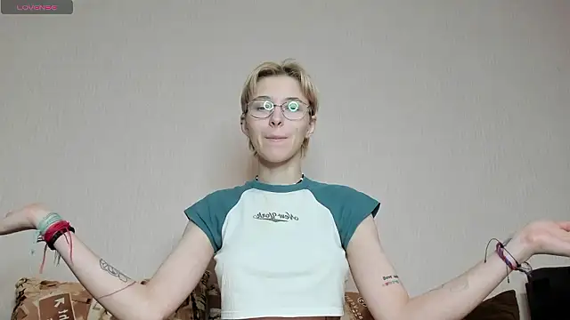 Sharlikiss online show from 01/13/26, 05:17