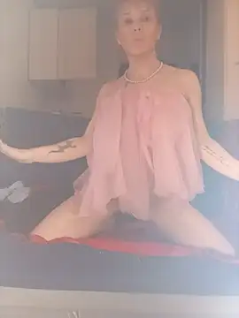 Conny Shellie online show from 11/20/25, 01:06