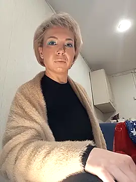 Conny Shellie online show from 12/18/25, 10:46