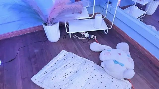 KathiaSaenz  online show from 11/06/25, 04:27