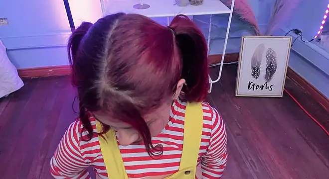 KathiaSaenz  online show from 01/08/26, 03:56