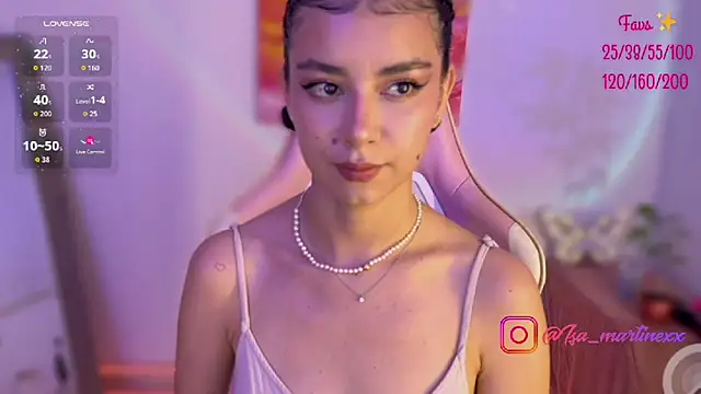 isa martinexxx online show from 11/28/25, 12:33