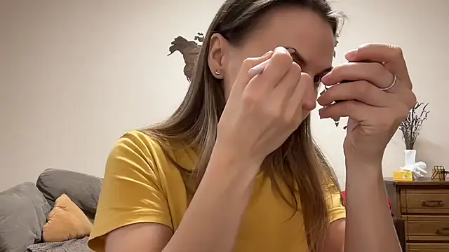 AnnieLove7722 online show from 11/10/25, 10:31