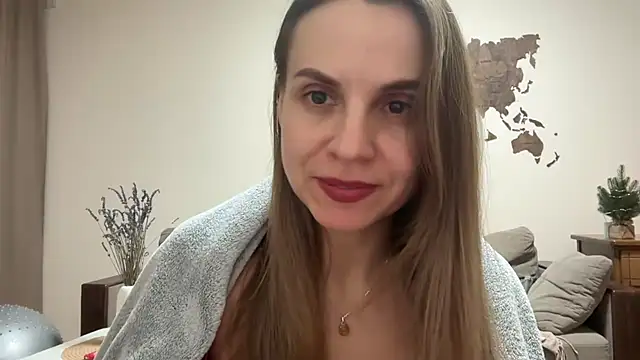 AnnieLove7722 online show from 12/22/25, 03:01