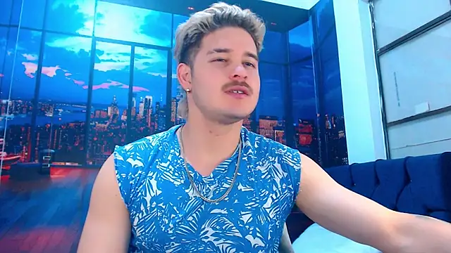 AlexPiersss online show from 10/13/25, 07:04