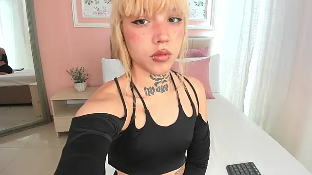 ivy aoki online show from 10/28/25, 03:55