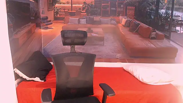 RomeoMillerr online show from 12/04/25, 07:13