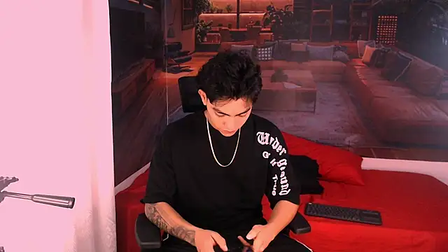 RomeoMillerr online show from 12/01/25, 07:04