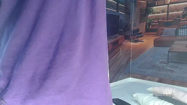 RomeoMillerr online show from 12/17/25, 07:30