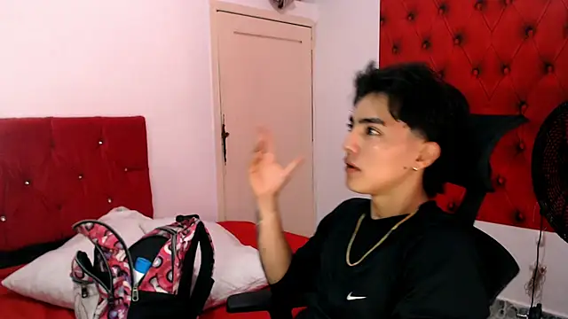 RomeoMillerr online show from 11/18/25, 07:17